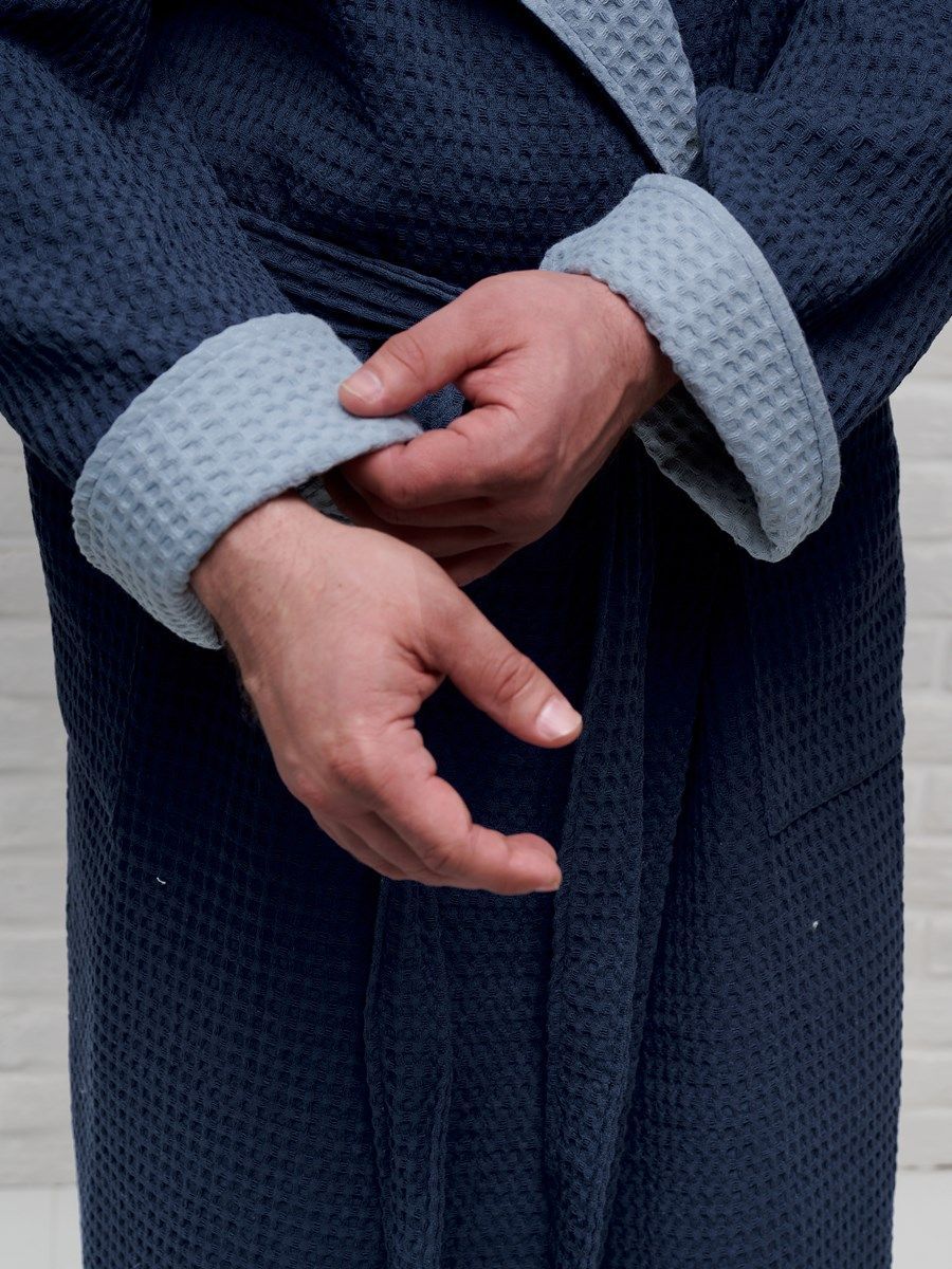 снимок Халат вафельный с капюшоном, два цвета, темно-синий от магазина BIO-TEXTILES ОПТ