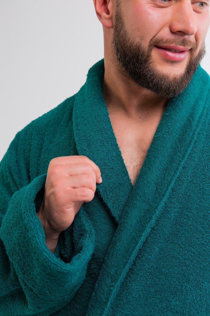 снимок Халат махровый мужской изумруд с вышивкой от магазина BIO-TEXTILES ОПТ