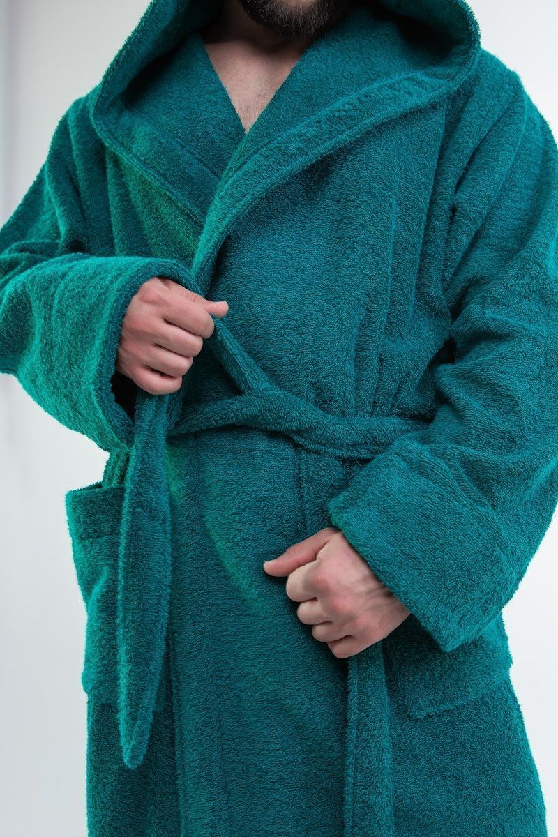 снимок Халат махровый мужской изумруд с вышивкой от магазина BIO-TEXTILES ОПТ