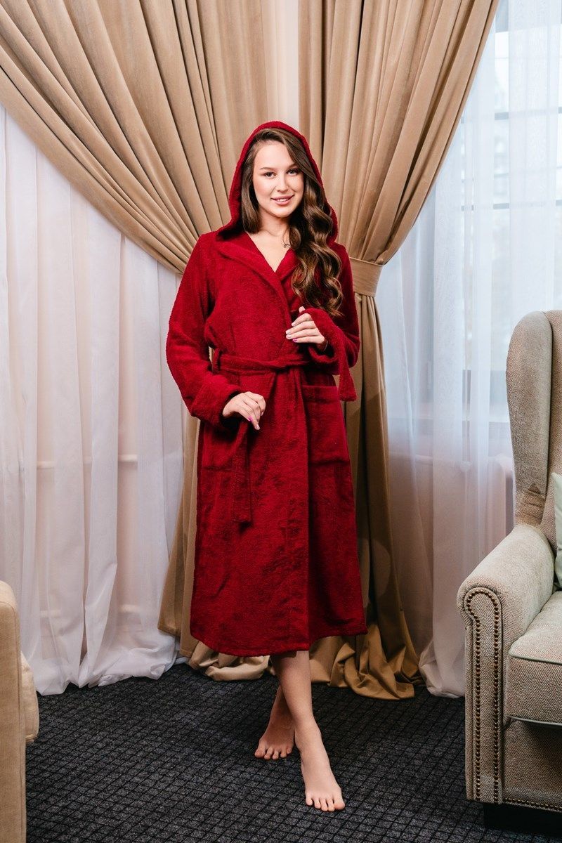 снимок Халат махровый женский с капюшоном бордовый от магазина BIO-TEXTILES ОПТ