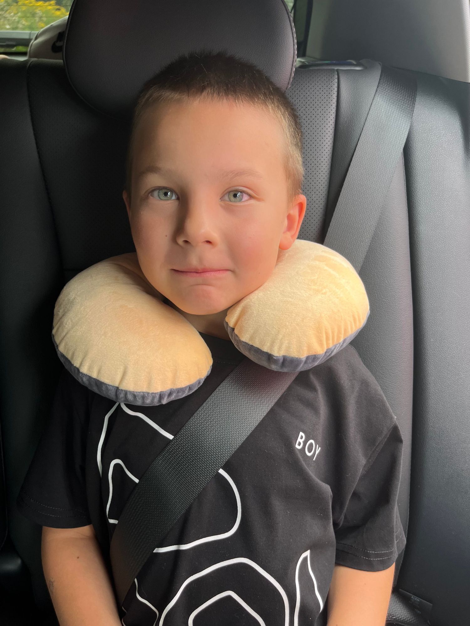 снимок Подушка на шею "рогалик" детская 27*22 персик, т.серый от магазина BIO-TEXTILES ОПТ