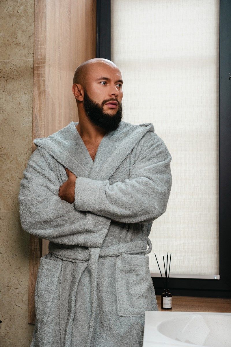 снимок Халат махровый с капюшоном, серый от магазина BIO-TEXTILES ОПТ
