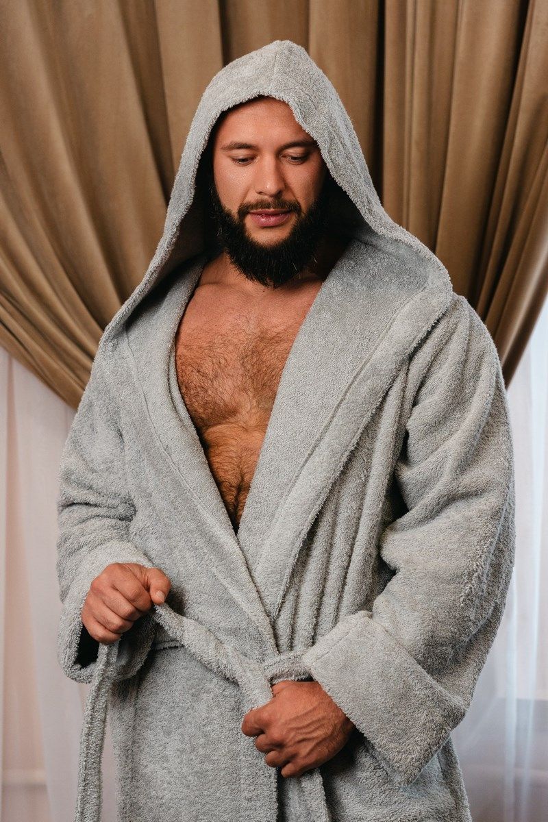 снимок Халат махровый с капюшоном, серый от магазина BIO-TEXTILES ОПТ